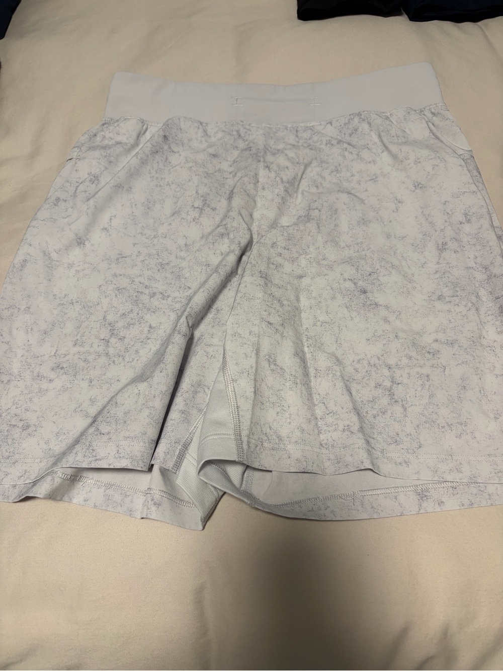 Lululemon T.H.E. Shorts 7” (liner-less) Light Grey Marbled Athletic Shorts